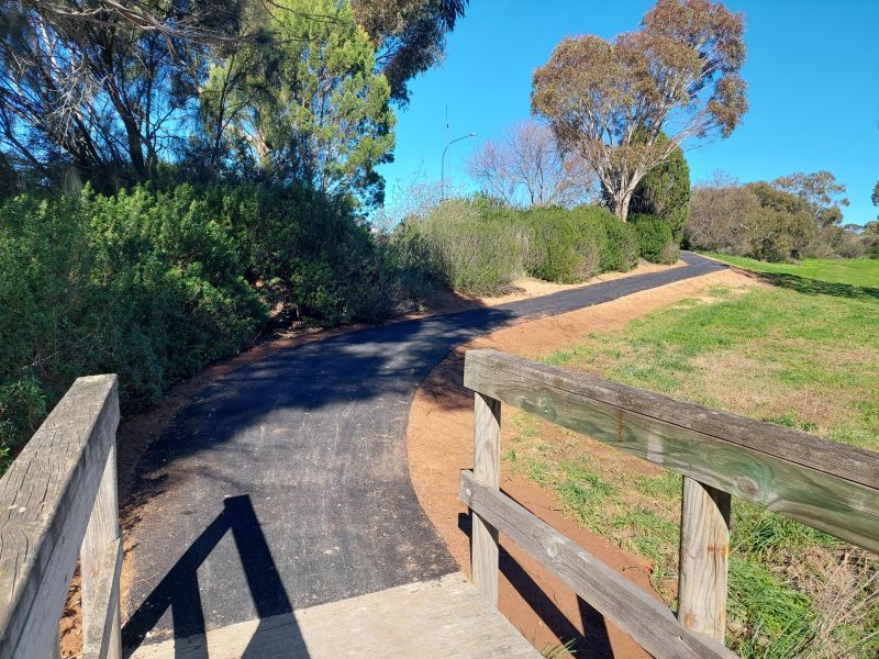 Image showing pathway renewal in Aberdeen Park Strathalbyn