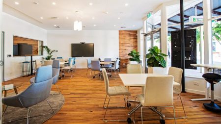 Image of Business Hub Main Area