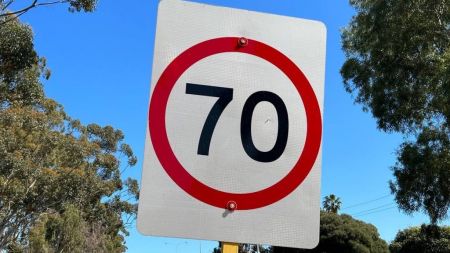 Photo of 70kmh sign